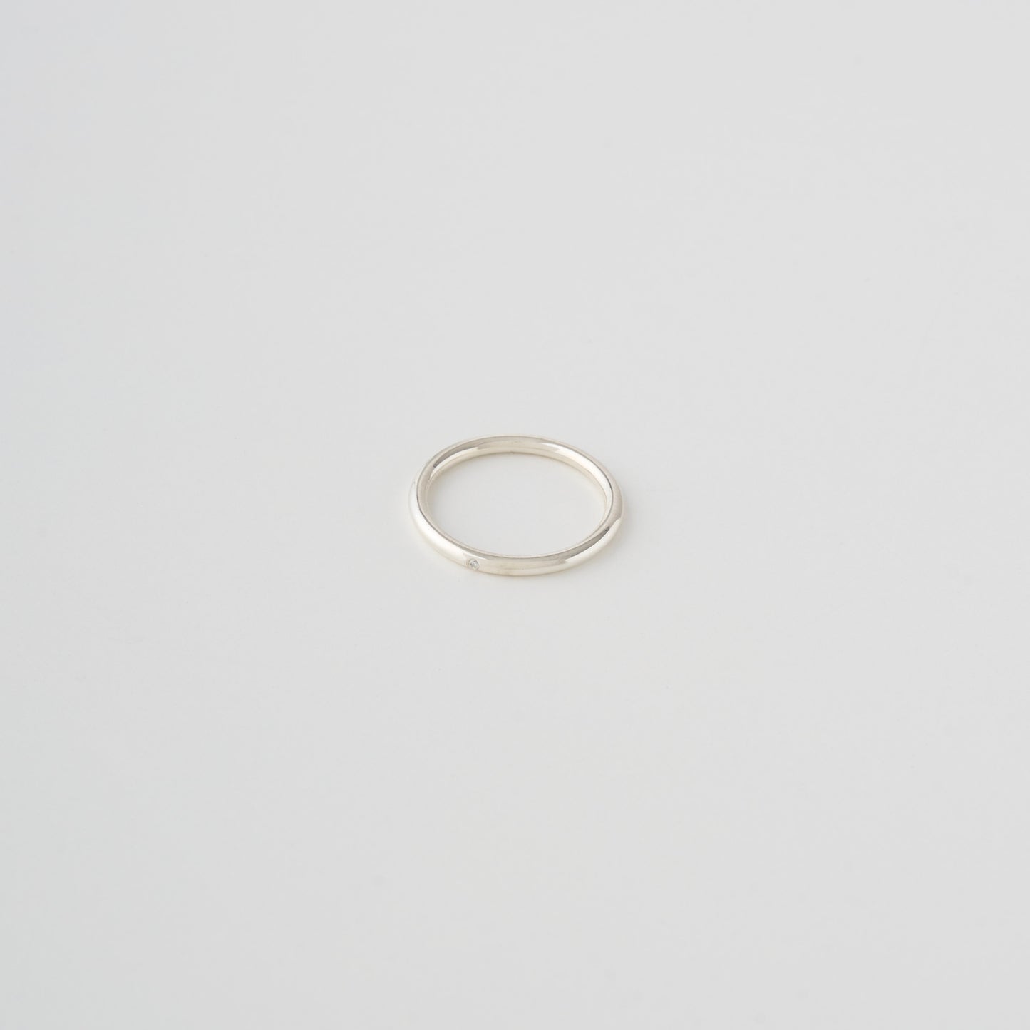 BASIC RING W/ STONE