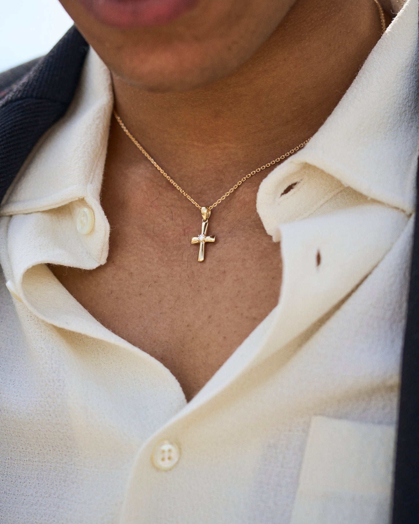 CROSS NECKLACE