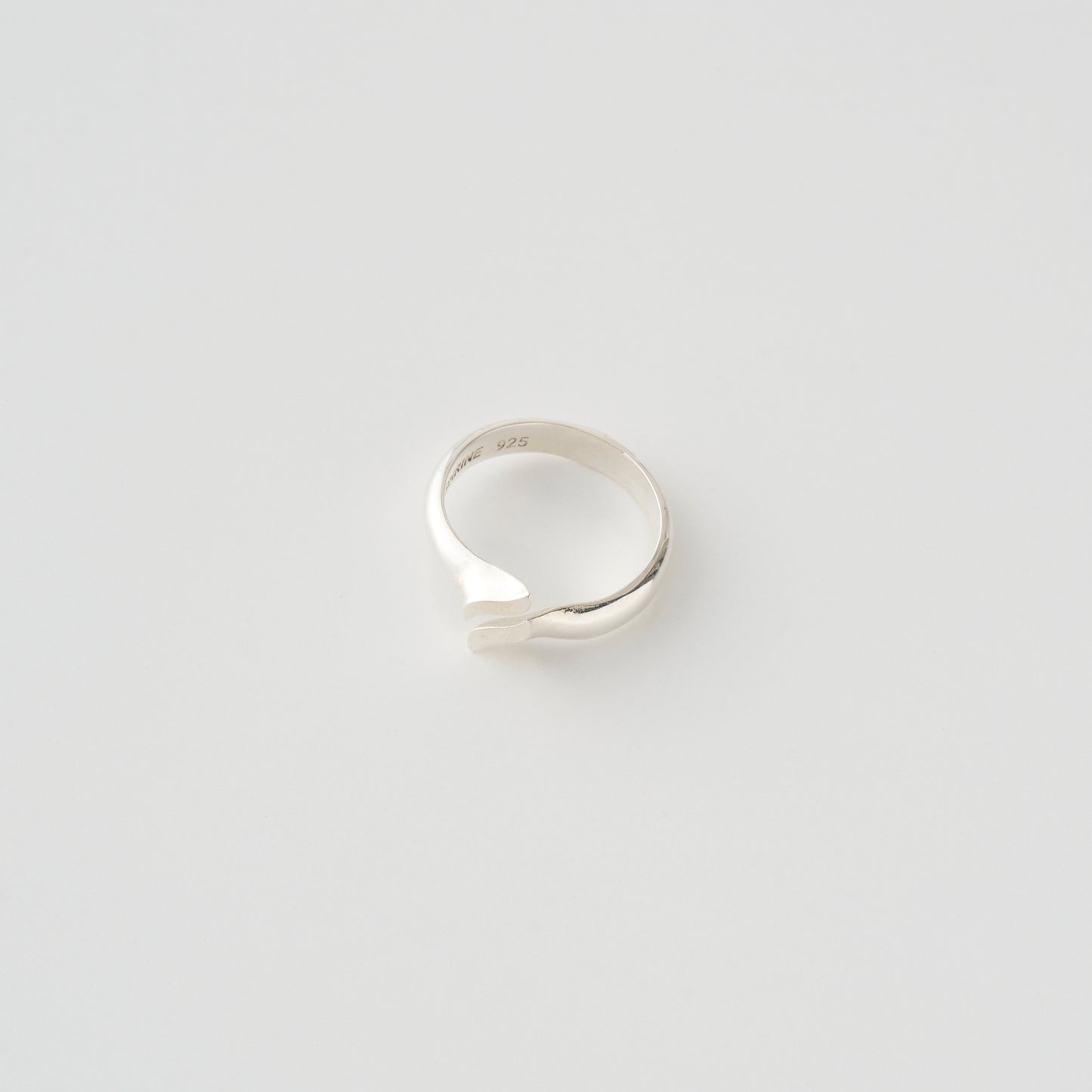 S LOGO RING